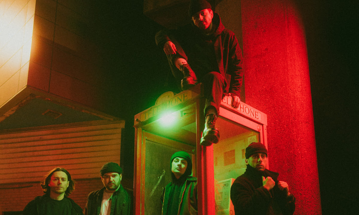 Escucha el nuevo tema de Boston Manor, 'Inertia' The Backstage
