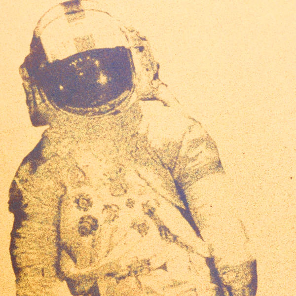 v600_BN_Pogolith_Issue000_Astronaut_DET5