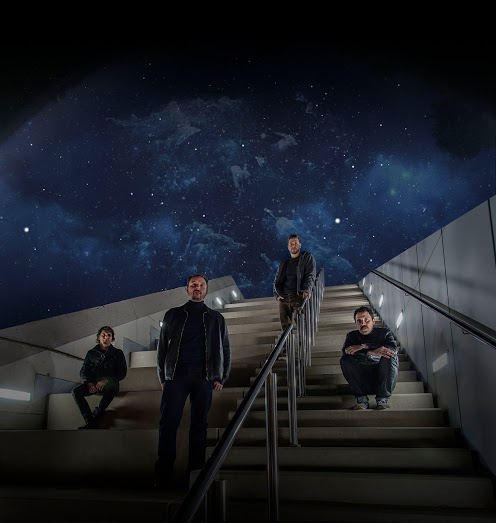 exxasens-back-to-earth_01