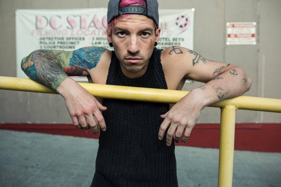 twenty one pilots heathens video